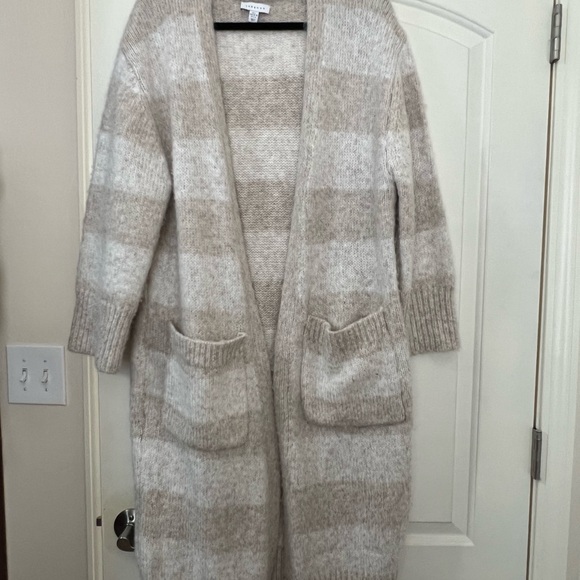 Topshop Cream and Tan Oversized Cardigan Sweater - Picture 3 of 7